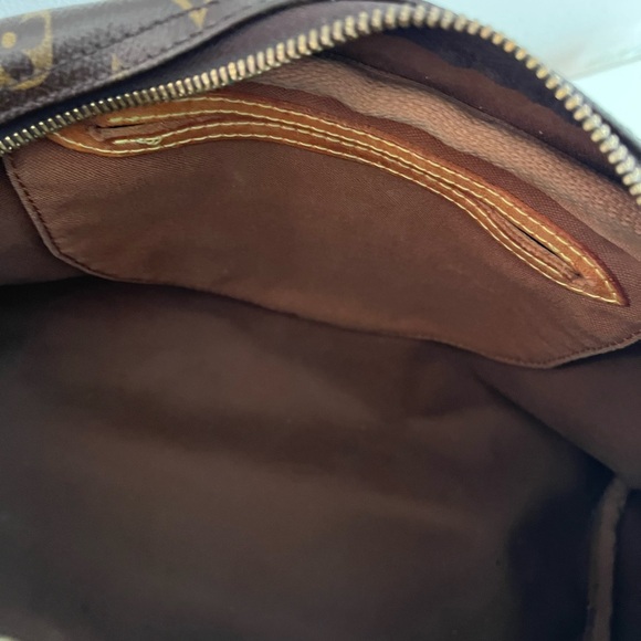 Louis Vuitton medium - Picture 4 of 17